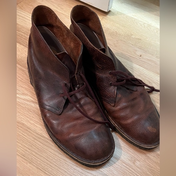 Men’s (Sz 9.5) Clark’s Chukka Boots - Picture 4 of 4